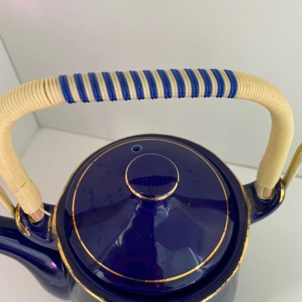 Asian teapot w Wrapped Handle